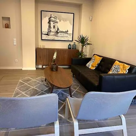 Townhouse Apartment *